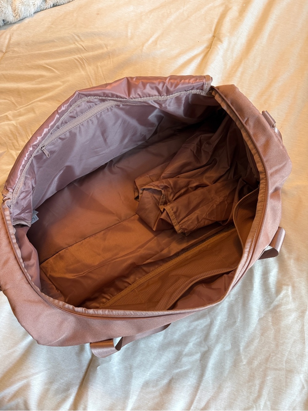 NWOT Gymshark Everyday Holdall Duffle Medium Bag in Autumn Brown - Picture 6 of 6
